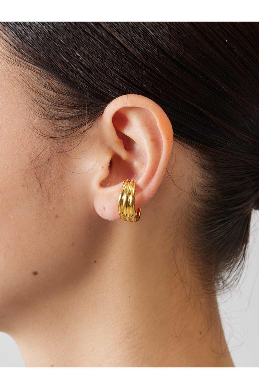 【エスケーパーズ アナザーワールド/ESCAPERS AN OTHER WORLD】の【SOPHIE BUHAI】Blondeau イヤーカフ(片耳用) 人気、トレンドファッション・服の通販 founy(ファニー) 　ファッション　Fashion　レディースファッション　Fashion for Women　ジュエリー　Jewelry　ファッションリング　Fashion Rings　イヤリング・フープ・ドロップタイプ　Hoop, Drop & Clip Earrings　なめらか　Smooth, Silky Texture　アクセサリー　Fashion Accessories　イヤリング　Earrings　イヤーカフ　Ear Cuffs　フォルム　Silhouette, Form　エレガント 上品　Elegant　新作・新入荷　New Arrivals / New In　片耳　One-Ear, Single Earring　other-2|ID: prp329100004764650 ipo3291000000034494425