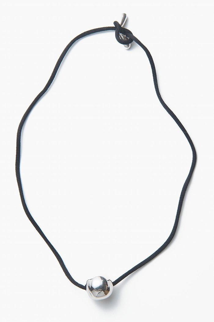 【エスケーパーズ アナザーワールド/ESCAPERS AN OTHER WORLD】の【SOPHIE BUHAI】Large Sigrid チョーカー インテリア・キッズ・メンズ・レディースファッション・服の通販 founy(ファニー) https://founy.com/ ファッション Fashion レディースファッション Fashion for Women ジュエリー Jewelry ネックレス Necklaces & Pendants クール Cool, Chic サテン Satin, Glossy Fabric シンプル Simple, Minimal ネックレス Necklace, Pendant Necklace モダン Modern, Contemporary モチーフ Motif, Design Theme 新作・新入荷 New Arrivals / New In |ID: prp329100004764694 ipo3291000000034494679