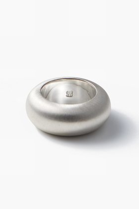 【エスケーパーズ アナザーワールド/ESCAPERS AN OTHER WORLD】の【SOPHIE BUHAI】Tube リング(Satin Finish) 人気、トレンドファッション・服の通販 founy(ファニー) ファッション Fashion レディースファッション Fashion for Women サテン Satin, Glossy Fabric シンプル Simple, Minimal チューブ Tube, Tube Top フォルム Silhouette, Form エレガント 上品 Elegant 新作・新入荷 New Arrivals / New In |ID:prp329100004764700