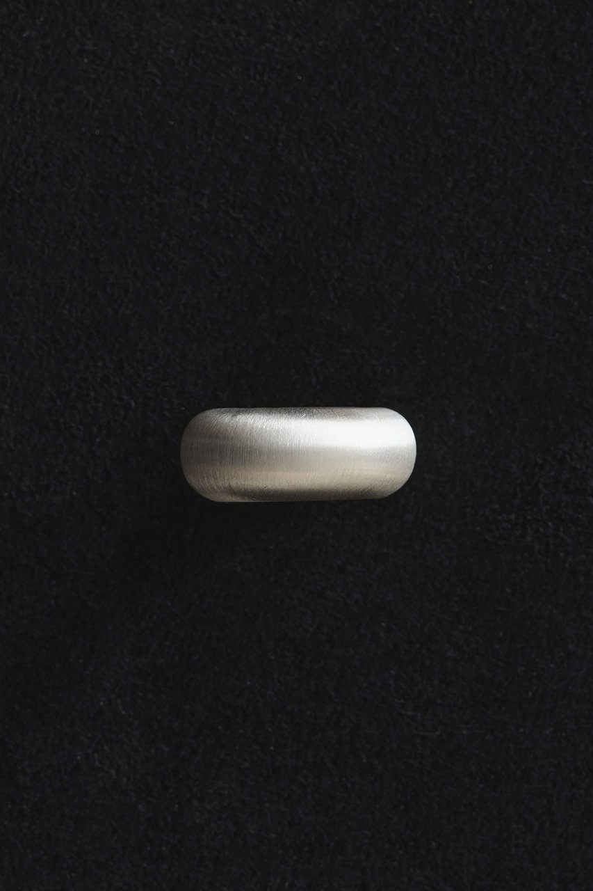 【エスケーパーズ アナザーワールド/ESCAPERS AN OTHER WORLD】の【SOPHIE BUHAI】Tube リング(Satin Finish) 人気、トレンドファッション・服の通販 founy(ファニー) ファッション Fashion レディースファッション Fashion for Women サテン Satin, Glossy Fabric シンプル Simple, Minimal チューブ Tube, Tube Top フォルム Silhouette, Form エレガント 上品 Elegant 新作・新入荷 New Arrivals / New In other-5|ID: prp329100004764700 ipo3291000000034494718