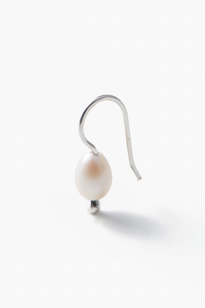 【エスケーパーズ アナザーワールド/ESCAPERS AN OTHER WORLD】の【SOPHIE BUHAI】Mermaid シングル ピアス(片耳用) インテリア・キッズ・メンズ・レディースファッション・服の通販 founy(ファニー) https://founy.com/ ファッション Fashion レディースファッション Fashion for Women ジュエリー Jewelry ファッションリング Fashion Rings イヤリング・フープ・ドロップタイプ Hoop, Drop & Clip Earrings おすすめ Recommended / Our Picks イヤリング Earrings パール Pearl, Pearl Accent フォルム Silhouette, Form マーメイド Mermaid, Fishtail Silhouette エレガント 上品 Elegant 新作・新入荷 New Arrivals / New In 片耳 One-Ear, Single Earring |ID: prp329100004764702 ipo3291000000034494731