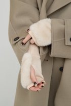 【ガリャルダガランテ/GALLARDAGALANTE】のフェイクファーハンドウォーマー 人気、トレンドファッション・服の通販 founy(ファニー) ファッション Fashion レディースファッション Fashion for Women エレガント 上品 Elegant スマート Smart, Elegant 冬 Winter / This Winter 新作・新入荷 New Arrivals / New In thumbnail ベージュ|ID: prp329100004764725 ipo3291000000034494898