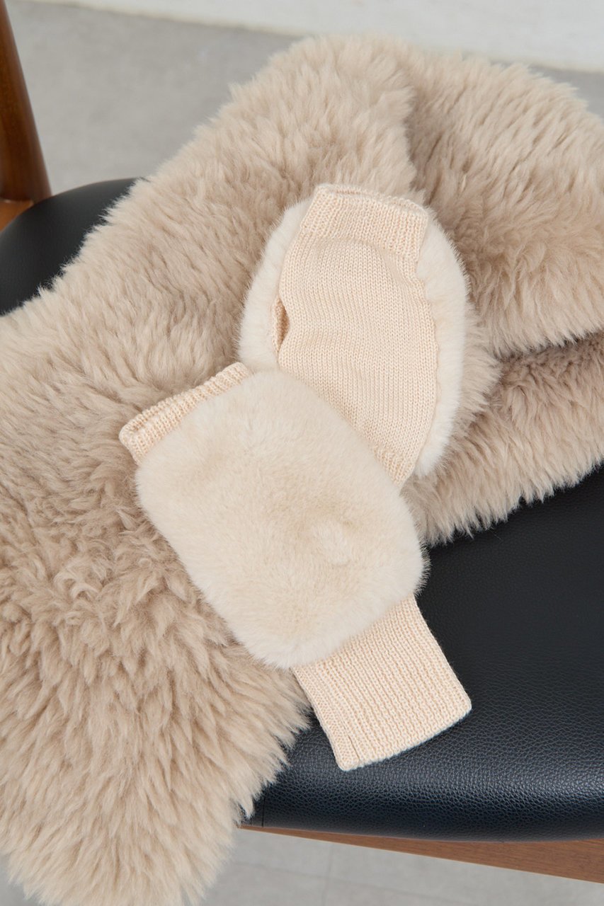 【ガリャルダガランテ/GALLARDAGALANTE】のフェイクファーハンドウォーマー 人気、トレンドファッション・服の通販 founy(ファニー) 　ファッション　Fashion　レディースファッション　Fashion for Women　エレガント 上品　Elegant　スマート　Smart, Elegant　再入荷　Restock / Back in Stock　冬　Winter / This Winter　other-2|ID: prp329100004764725 ipo3291000000035274999