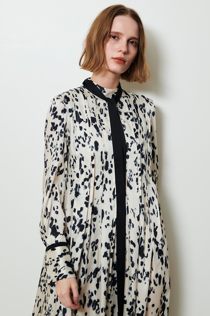 【アルアバイル/allureville】のOFFICINAプリーツフレアワンピース 人気、トレンドファッション・服の通販 founy(ファニー) 　ファッション　Fashion　レディースファッション　Fashion for Women　ワンピース　Dresses　チュニック　Tunic Tops & Dresses　2025年　2025　2025-2026秋冬・A/W　Autumn/Winter 2025–26 AW25–26　クラシカル　Classical, Vintage-Inspired　チュニック　Tunic, Long Top　フィット　Fit, Slim Fit　フレア　Flare, Flared　プリント　Print, Printed Pattern　プリーツ　Pleats, Pleated　モノトーン　Monotone, Black and White　リボン　Ribbon, Bow　ロング　Long, Long-Length　A/W・秋冬　Autumn/Winter　other-8|ID: prp329100004764733 ipo3291000000034494964