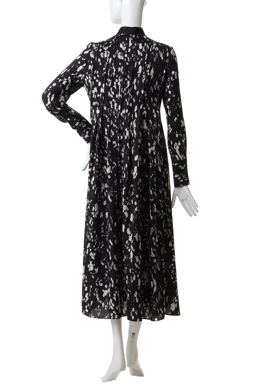 【アルアバイル/allureville】のOFFICINAプリーツフレアワンピース 人気、トレンドファッション・服の通販 founy(ファニー) 　ファッション　Fashion　レディースファッション　Fashion for Women　ワンピース　Dresses　チュニック　Tunic Tops & Dresses　クラシカル　Classical, Vintage-Inspired　チュニック　Tunic, Long Top　フィット　Fit, Slim Fit　フレア　Flare, Flared　プリント　Print, Printed Pattern　プリーツ　Pleats, Pleated　モノトーン　Monotone, Black and White　リボン　Ribbon, Bow　ロング　Long, Long-Length　other-4|ID: prp329100004764733 ipo3291000000036344263