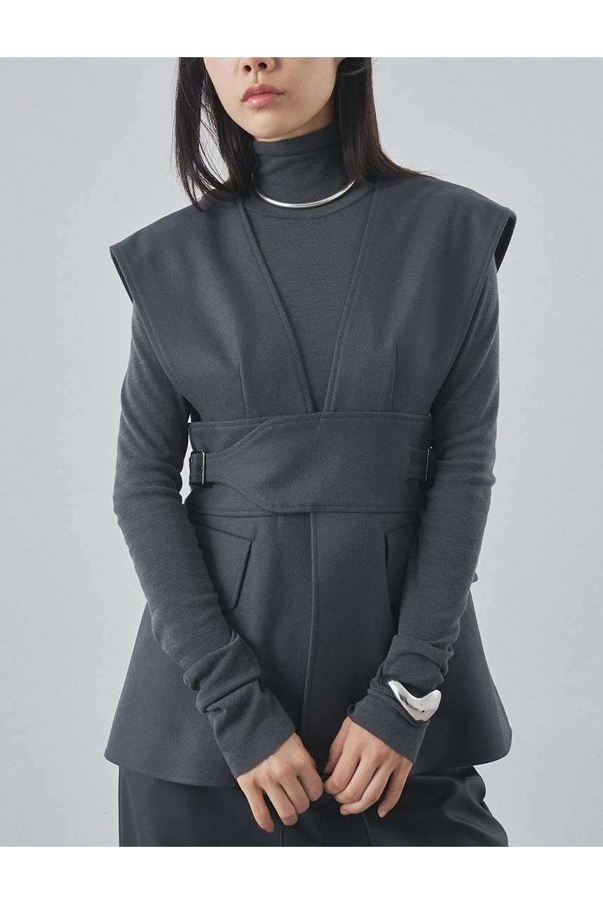 【ウィムガゼット/Whim Gazette】のメルトンベスト インテリア・キッズ・メンズ・レディースファッション・服の通販 founy(ファニー) ファッション Fashion レディースファッション Fashion for Women アウター Coat / Outerwear Collection レディースジャケット・軽アウター Jackets クール Cool, Chic ジャケット Jacket, Outerwear フラップ Flap, Flap Pocket ベスト Vest, Waistcoat メルトン Melton, Heavy Wool 新作・新入荷 New Arrivals / New In グレー|ID: prp329100004764744 ipo3291000000034495051