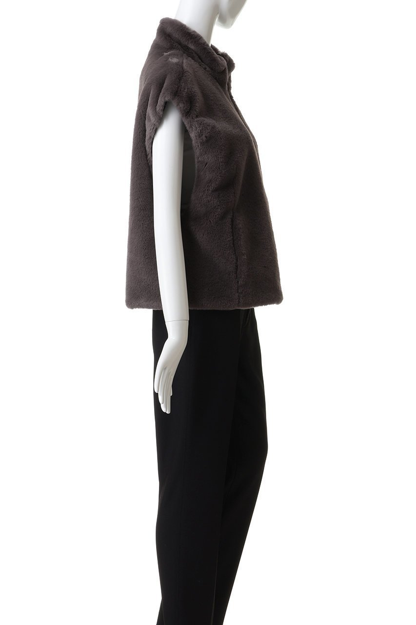 【プレインピープル/PLAIN PEOPLE】のリバーシブルファーベスト 人気、トレンドファッション・服の通販 founy(ファニー) 　ファッション　Fashion　レディースファッション　Fashion for Women　アウター　Coat / Outerwear Collection　レディースジャケット・軽アウター　Jackets　なめらか　Smooth, Silky Texture　インナー　Innerwear　ジャケット　Jacket, Outerwear　フォルム　Silhouette, Form　ベスト　Vest, Waistcoat　ワイド　Wide, Wide Fit　新作・新入荷　New Arrivals / New In　other-3|ID: prp329100004764753 ipo3291000000034495127