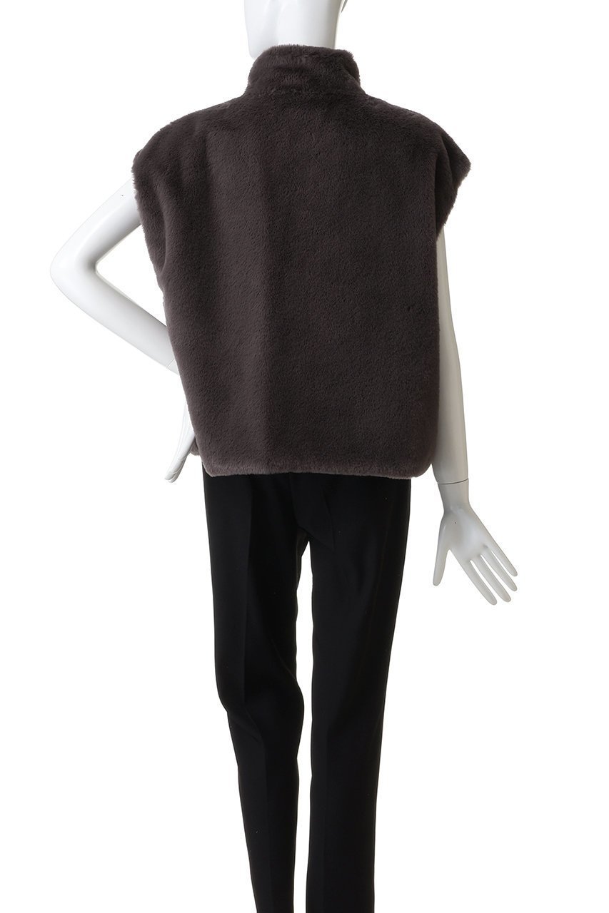 【プレインピープル/PLAIN PEOPLE】のリバーシブルファーベスト 人気、トレンドファッション・服の通販 founy(ファニー) 　ファッション　Fashion　レディースファッション　Fashion for Women　アウター　Coat / Outerwear Collection　レディースジャケット・軽アウター　Jackets　なめらか　Smooth, Silky Texture　インナー　Innerwear　ジャケット　Jacket, Outerwear　フォルム　Silhouette, Form　ベスト　Vest, Waistcoat　ワイド　Wide, Wide Fit　新作・新入荷　New Arrivals / New In　other-4|ID: prp329100004764753 ipo3291000000034495128