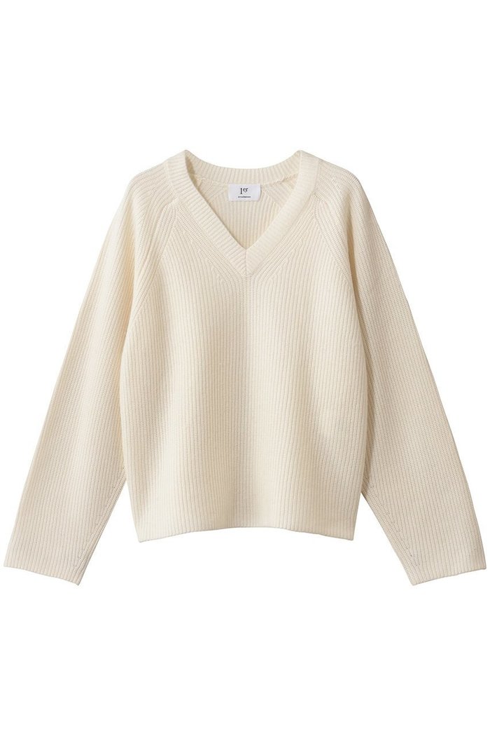 【プルミエ アロンディスモン/1er Arrondissement】のウールナイロン畦Vネックプルオーバー インテリア・キッズ・メンズ・レディースファッション・服の通販 founy(ファニー) https://founy.com/ ファッション Fashion レディースファッション Fashion for Women トップス・カットソー Cut & Sew Tops ニット Knit Tops & Sweaters カジュアルプルオーバー・ニットトップス Pullovers & Knit Tops / Casual Pullovers Vネックトップス V-Neck Tops / V-Cut Neckline Shirts シンプル Simple, Minimal フォルム Silhouette, Form ワイド Wide, Wide Fit 今季 This Season, Current Season 再入荷 Restock / Back in Stock 畦 Ribbed Knit |ID: prp329100004764758 ipo3291000000035923853