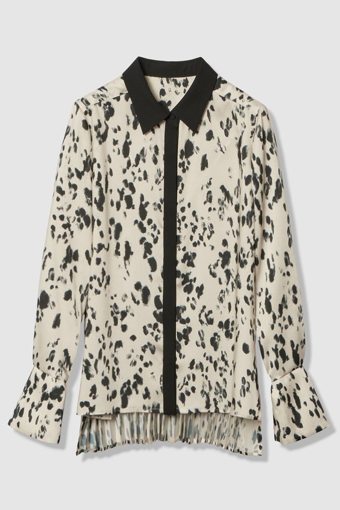 【アルアバイル/allureville】のOFFICINAバックプリーツブラウス インテリア・キッズ・メンズ・レディースファッション・服の通販 founy(ファニー) https://founy.com/ ファッション Fashion レディースファッション Fashion for Women トップス・カットソー Cut & Sew Tops シャツ・ブラウス・オフィスカジュアル Elegant Blouses & Button-Ups バッグ Bags 2025年 2025 2025-2026秋冬・A/W Autumn/Winter 2025–26 AW25–26 おすすめ Recommended / Our Picks クラシカル Classical, Vintage-Inspired スタイリッシュ Stylish, Fashionable スリーブ Sleeve, Long Sleeve / Short Sleeve フロント Front, Front Design プリント Print, Printed Pattern プリーツ Pleats, Pleated ボトム Bottoms, Lower Wear モノトーン Monotone, Black and White ロング Long, Long-Length エレガント 上品 Elegant A/W・秋冬 Autumn/Winter |ID: prp329100004764778 ipo3291000000034495318