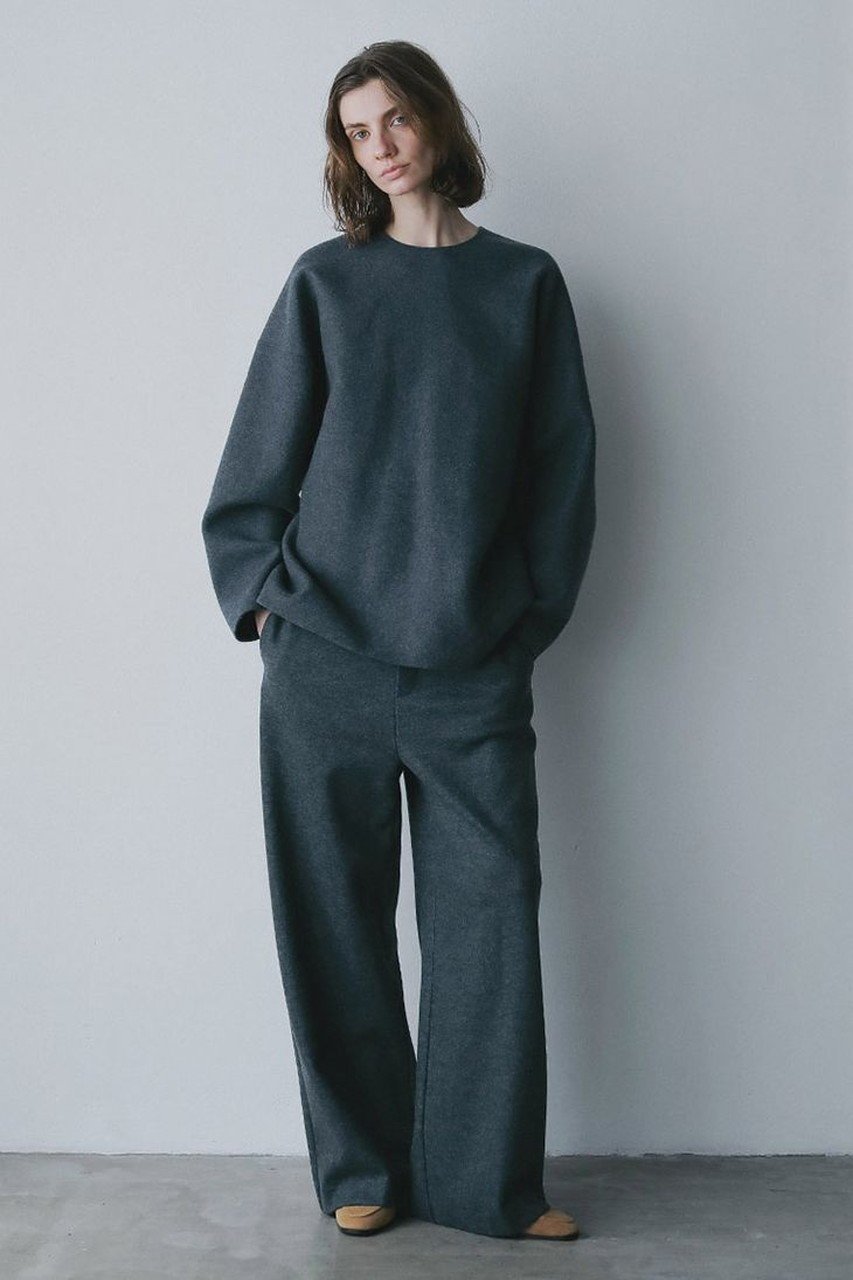 【ハー/HER.】の【11/13 12:00販売開始】メルトンリバープルオーバー 人気、トレンドファッション・服の通販 founy(ファニー) 　ファッション　Fashion　レディースファッション　Fashion for Women　トップス・カットソー　Cut & Sew Tops　シャツ・ブラウス・オフィスカジュアル　Elegant Blouses & Button-Ups　カジュアルプルオーバー・ニットトップス　Pullovers & Knit Tops / Casual Pullovers　スリーブ　Sleeve, Long Sleeve / Short Sleeve　フォルム　Silhouette, Form　メルトン　Melton, Heavy Wool　ロング　Long, Long-Length　新作・新入荷　New Arrivals / New In　軽量　Lightweight, Ultra Light　other-3|ID: prp329100004766610 ipo3291000000034514705