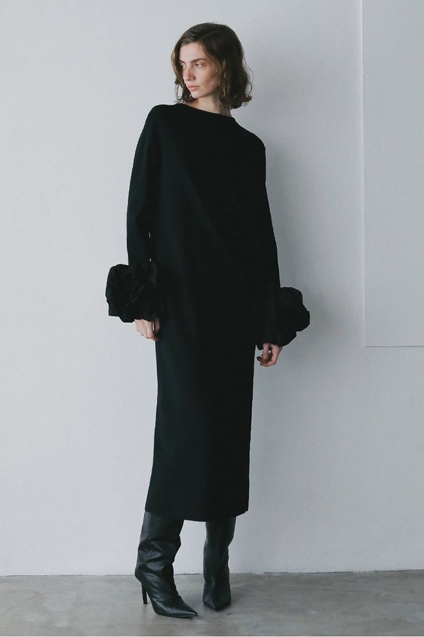 【ハー/HER.】のボリュームスリーブニットワンピース 人気、トレンドファッション・服の通販 founy(ファニー) 　ファッション　Fashion　レディースファッション　Fashion for Women　ワンピース　Dresses　ニットワンピース　Knit Dresses　チュニック　Tunic Tops & Dresses　インナー　Innerwear　ギャザー　Gathered, Ruffled　スリーブ　Sleeve, Long Sleeve / Short Sleeve　チュニック　Tunic, Long Top　ランダム　Random, Irregular　ロング　Long, Long-Length　other-7|ID: prp329100004766615 ipo3291000000036129716