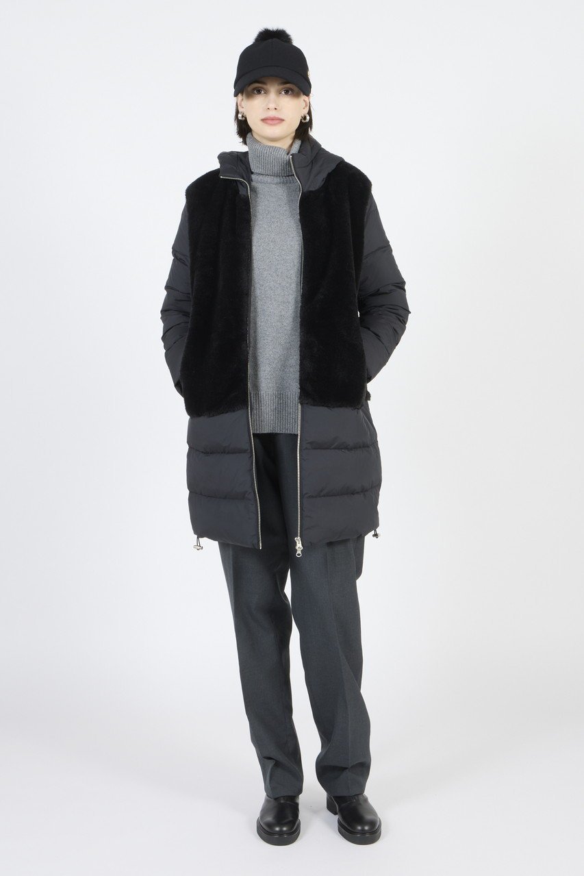 【リナージオ/LIGNAGGIO】のミンク風ダウンコート フード付き 人気、トレンドファッション・服の通販 founy(ファニー) ファッション Fashion レディースファッション Fashion for Women アウター Coat / Outerwear Collection コート・ロングコート・ピーコート Long Coats, Peacoats & More ダウンジャケット・軽量ダウン Warm & Lightweight Down Jackets エレガント 上品 Elegant ダウン Down, Puffer ドローコード Drawcord, Drawstring Cord ファブリック Fabric, Textile 再入荷 Restock / Back in Stock 冬 Winter / This Winter other-8|ID: prp329100004769226 ipo3291000000034543679