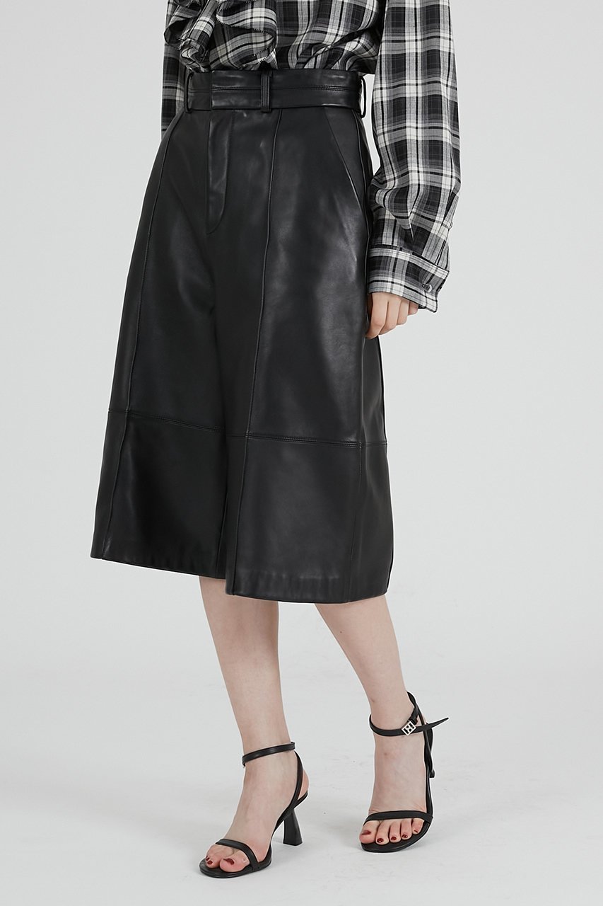 【プランク プロジェクト/PRANK PROJECT】のレザーハーフパンツ / Leather Half Pants 人気、トレンドファッション・服の通販 founy(ファニー) 　ファッション　Fashion　レディースファッション　Fashion for Women　パンツ　Pants & Trousers　ショートパンツ・ハーフパンツ　High-Waisted & Relaxed Shorts　ハーフ　Half, Half-Length　バランス　Balance, Style Balance　ロング　Long, Long-Length　エレガント 上品　Elegant　再入荷　Restock / Back in Stock　other-4|ID: prp329100004769235 ipo3291000000034543756