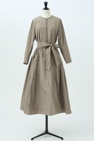 【デザイン ワークス/DESIGN WORKS】のフィット&フレアタフタワンピース 人気、トレンドファッション・服の通販 founy(ファニー) ファッション Fashion レディースファッション Fashion for Women ワンピース Dresses チュニック Tunic Tops & Dresses おすすめ Recommended / Our Picks アクセサリー Fashion Accessories エレガント 上品 Elegant カーディガン Cardigan, Knitwear クラシカル Classical, Vintage-Inspired シューズ Shoes, Footwear タフタ Taffeta, Structured Fabric ダウン Down, Puffer チュニック Tunic, Long Top バランス Balance, Style Balance パール Pearl, Pearl Accent フィット Fit, Slim Fit フラット Flat, Flat Shoes リボン Ribbon, Bow ロング Long, Long-Length 新作・新入荷 New Arrivals / New In |ID:prp329100004769239