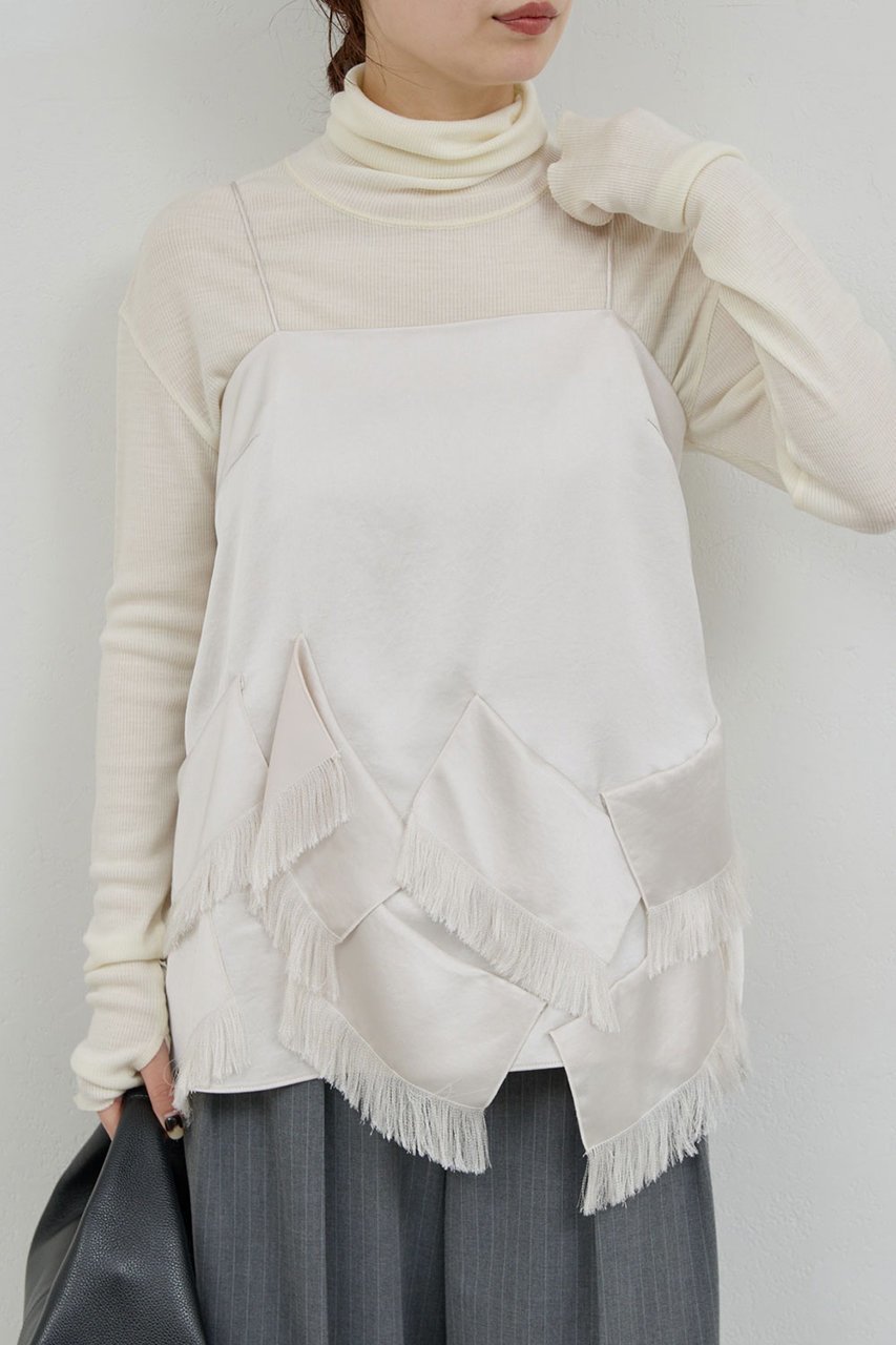 【ガリャルダガランテ/GALLARDAGALANTE】のフリンジサテンキャミ 人気、トレンドファッション・服の通販 founy(ファニー) ファッション Fashion レディースファッション Fashion for Women トップス・カットソー Cut & Sew Tops キャミソール&ノースリーブ Camisoles & Sleeveless Tops シャツ・ブラウス・オフィスカジュアル Elegant Blouses & Button-Ups ロングTシャツ・Tシャツ Longline T-Shirts & Tees カットソー・ベーシックTシャツ Cut-and-Sewn Tops / Stretch Tees & Basics キャミソール Camisole, Spaghetti Strap Top サテン Satin, Glossy Fabric タンク Tank Top, Sleeveless Top デニム Denim, Jeans Material フリル Frill, Ruffle エレガント 上品 Elegant 新作・新入荷 New Arrivals / New In other-1|ID: prp329100004769251 ipo3291000000034543905