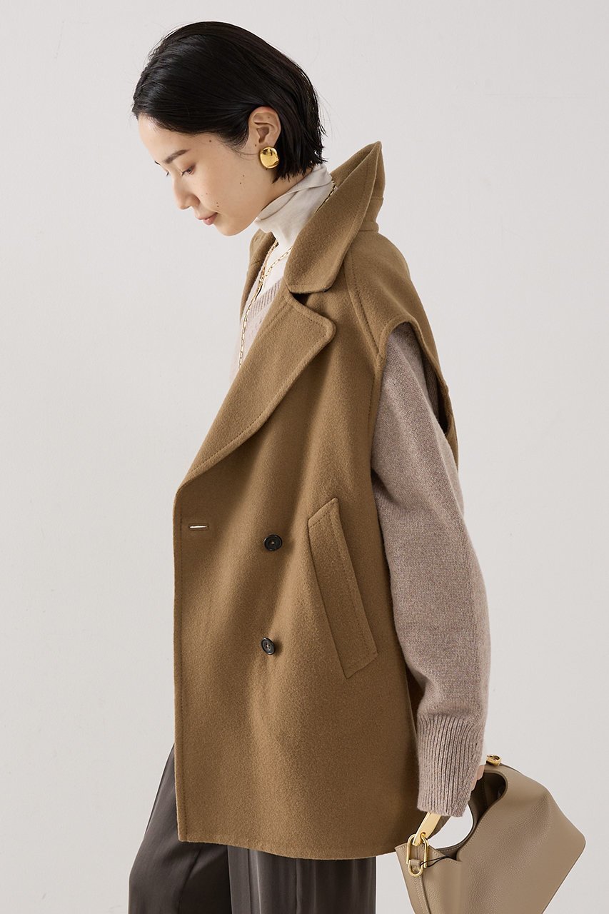 【ザ ストア バイ シー/THE STORE by C】の【COCUCA】リバーPコートベスト 人気、トレンドファッション・服の通販 founy(ファニー) 　ファッション　Fashion　レディースファッション　Fashion for Women　アウター　Coat / Outerwear Collection　コート・ロングコート・ピーコート　Long Coats, Peacoats & More　Pコート　Pea Coats　おすすめ　Recommended / Our Picks　ショート　Short, Short Length　ノースリーブ　Sleeveless, No-Sleeve　ベスト　Vest, Waistcoat　メルトン　Melton, Heavy Wool　ヨーク　Yoke, Yoke Design　ロング　Long, Long-Length　冬　Winter / This Winter　別注　Limited Edition, Custom Order　新作・新入荷　New Arrivals / New In　秋　Autumn　A/W・秋冬　Autumn/Winter　other-2|ID: prp329100004769274 ipo3291000000034544173