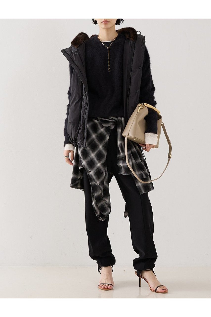 【ザ ストア バイ シー/THE STORE by C】の【REMI RELIEF】【別注】フェイクファー付きライトダウンベスト 人気、トレンドファッション・服の通販 founy(ファニー) ファッション Fashion レディースファッション Fashion for Women アウター Coat / Outerwear Collection コート・ロングコート・ピーコート Long Coats, Peacoats & More ジャケット Jacket, Outerwear スウェット / スエット Sweatshirt, Sweatwear スペシャル Special, Limited Edition ダウン Down, Puffer フェイクファー Faux Fur, Imitation Fur ベスト Vest, Waistcoat ロング Long, Long-Length 別注 Limited Edition, Custom Order 軽量 Lightweight, Ultra Light other-2|ID: prp329100004769276 ipo3291000000034544191