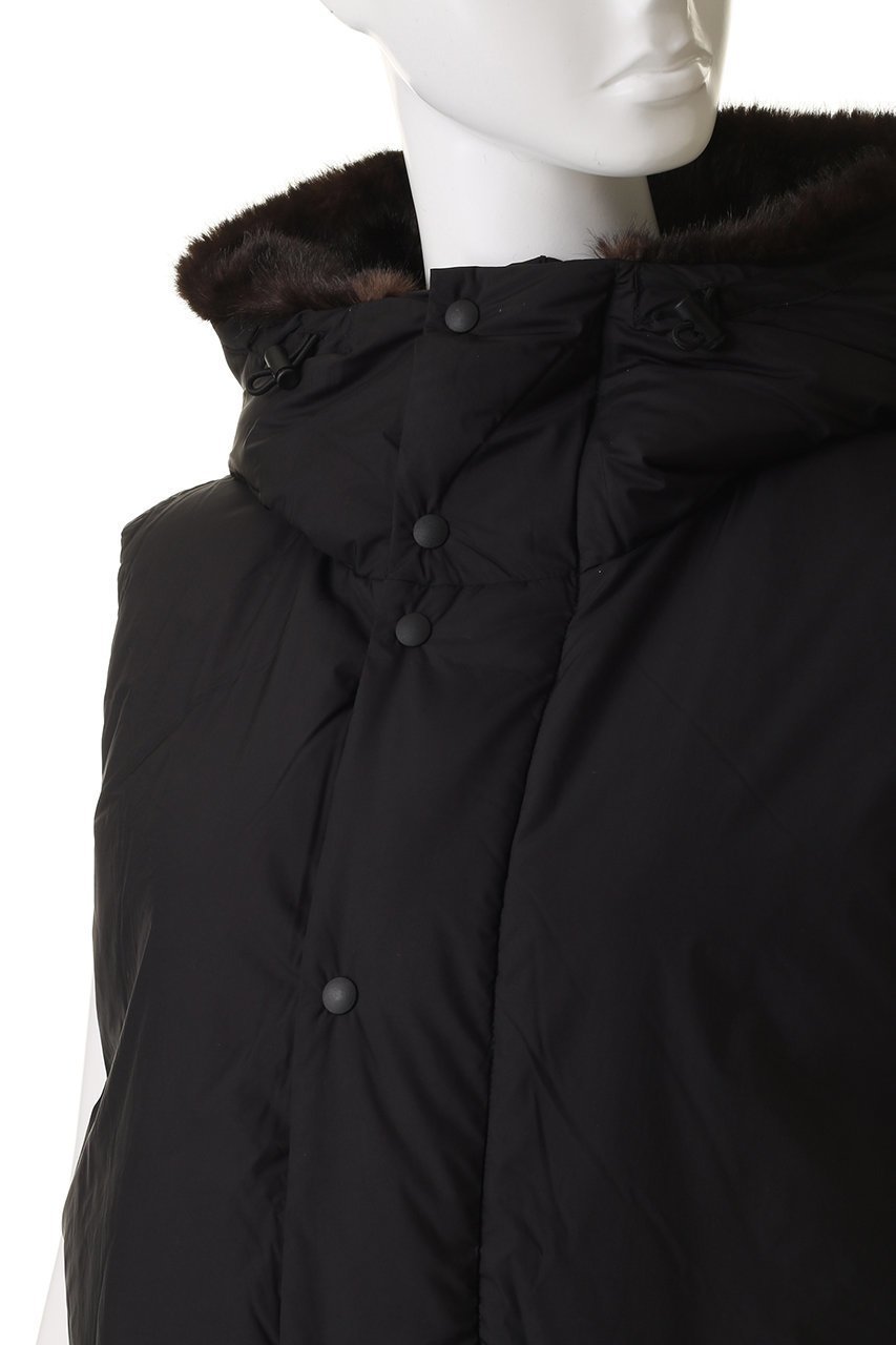 【ザ ストア バイ シー/THE STORE by C】の【REMI RELIEF】【別注】フェイクファー付きライトダウンベスト 人気、トレンドファッション・服の通販 founy(ファニー) 　ファッション　Fashion　レディースファッション　Fashion for Women　アウター　Coat / Outerwear Collection　コート・ロングコート・ピーコート　Long Coats, Peacoats & More　ジャケット　Jacket, Outerwear　スウェット / スエット　Sweatshirt, Sweatwear　スペシャル　Special, Limited Edition　ダウン　Down, Puffer　フェイクファー　Faux Fur, Imitation Fur　ベスト　Vest, Waistcoat　ロング　Long, Long-Length　別注　Limited Edition, Custom Order　軽量　Lightweight, Ultra Light　other-5|ID: prp329100004769276 ipo3291000000035455602