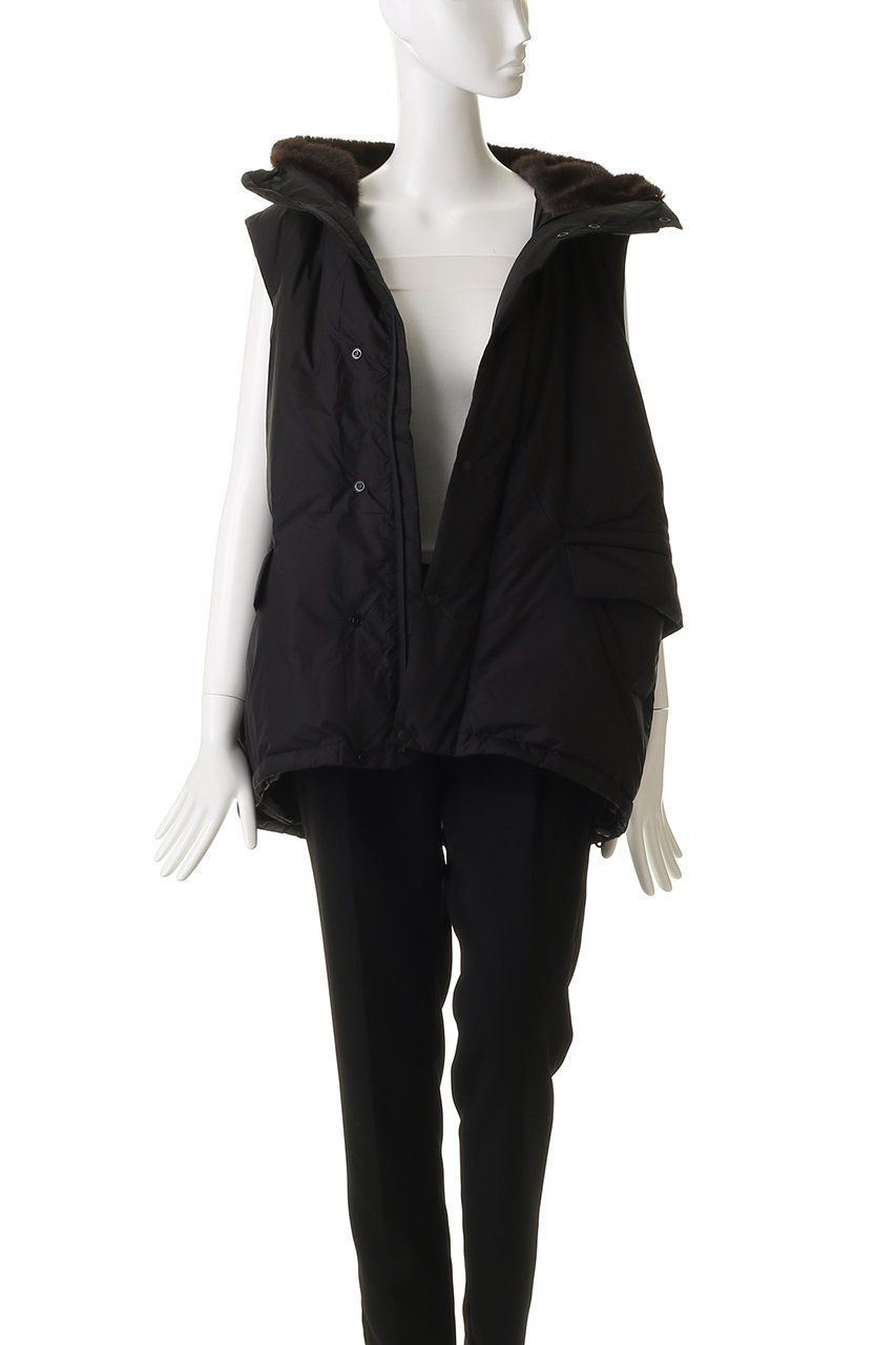 【ザ ストア バイ シー/THE STORE by C】の【REMI RELIEF】【別注】フェイクファー付きライトダウンベスト 人気、トレンドファッション・服の通販 founy(ファニー) 　ファッション　Fashion　レディースファッション　Fashion for Women　アウター　Coat / Outerwear Collection　コート・ロングコート・ピーコート　Long Coats, Peacoats & More　ジャケット　Jacket, Outerwear　スウェット / スエット　Sweatshirt, Sweatwear　スペシャル　Special, Limited Edition　ダウン　Down, Puffer　フェイクファー　Faux Fur, Imitation Fur　ベスト　Vest, Waistcoat　ロング　Long, Long-Length　別注　Limited Edition, Custom Order　軽量　Lightweight, Ultra Light　other-8|ID: prp329100004769276 ipo3291000000035455606