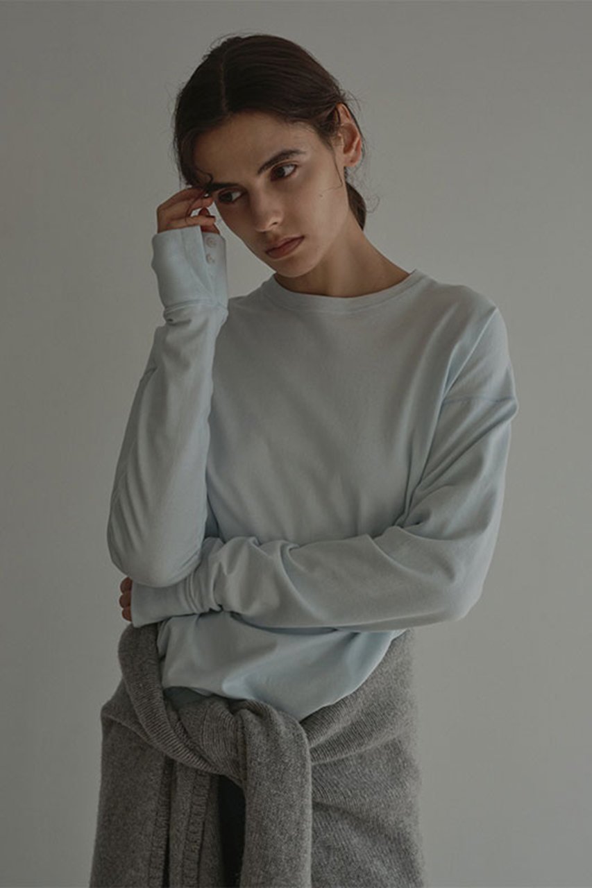 【エトレトウキョウ/ETRE TOKYO】のカフボタンロンTee インテリア・キッズ・メンズ・レディースファッション・服の通販 founy(ファニー) 　ファッション　Fashion　レディースファッション　Fashion for Women　トップス・カットソー　Cut & Sew Tops　シャツ・ブラウス・オフィスカジュアル　Elegant Blouses & Button-Ups　ロングTシャツ・Tシャツ　Longline T-Shirts & Tees　カットソー・ベーシックTシャツ　Cut-and-Sewn Tops / Stretch Tees & Basics　なめらか　Smooth, Silky Texture　インナー　Innerwear　カフス　Cuff Design　シンプル　Simple, Minimal　スタンダード　Standard, Basic　スリーブ　Sleeve, Long Sleeve / Short Sleeve　ベーシック　Basic, Essential　ロング　Long, Long-Length　ブルー|ID: prp329100004770099 ipo3291000000035360360