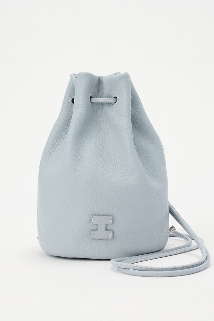 【イアクッチ/IACUCCI】のリド ドロストSD CERVO インテリア・キッズ・メンズ・レディースファッション・服の通販 founy(ファニー) https://founy.com/ ファッション Fashion レディースファッション Fashion for Women バッグ Bags イタリア Italy コンパクト Compact, Small Size 巾着 Drawstring Bag, Kinchaku ハンカチ Handkerchief, Hanky バケツ Bucket, Bucket Style フォルム Silhouette, Form フロント Front, Front Design メタル Metal, Metal Parts モチーフ Motif, Design Theme ラップ Wrap, Wrap Design リップ Lip, Lip Motif リラックス Relax, Relaxed Fit おすすめ Recommended / Our Picks エレガント 上品 Elegant 新作・新入荷 New Arrivals / New In |ID: prp329100004770156 ipo3291000000034554808