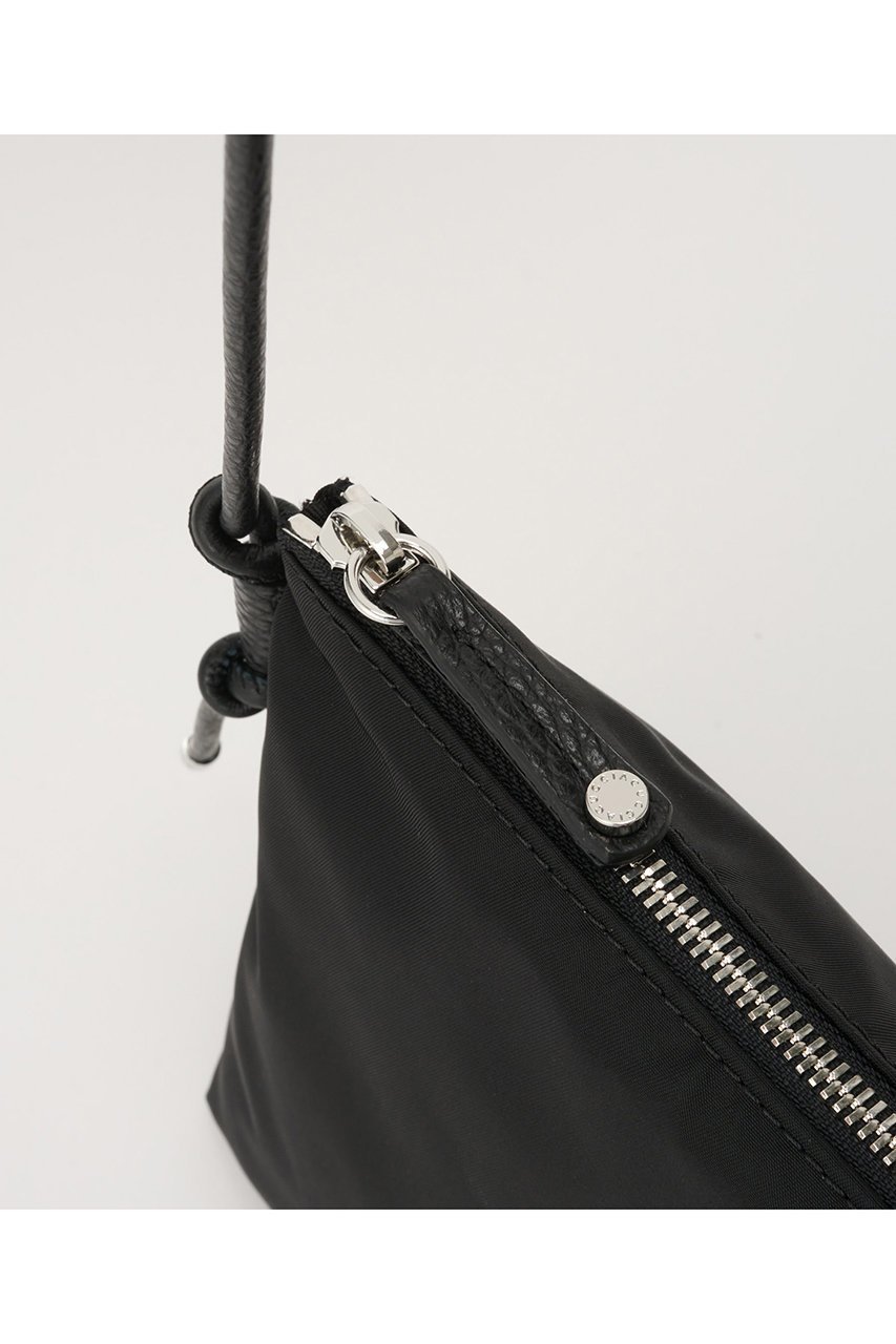 【イアクッチ/IACUCCI】のアーゴ ポーチSD NYLON/CERVO 人気、トレンドファッション・服の通販 founy(ファニー) 　ファッション　Fashion　レディースファッション　Fashion for Women　ポーチ&ミニバッグ　Pouches & Mini Bags　バッグ　Bags　エレガント 上品　Elegant　春　Spring　コンパクト　Compact, Small Size　なめらか　Smooth, Silky Texture　人気　Popular, Best Seller　バランス　Balance, Style Balance　フロント　Front, Front Design　ベスト　Vest, Waistcoat　ポーチ　Pouch, Small Case　メタル　Metal, Metal Parts　ワンポイント　One Point, Statement Accent　S/S・春夏　SS, Spring/Summer, Warm Season　夏　Summer　旅行　Travel　2026年　2026　other-6|ID: prp329100004770160 ipo3291000000035588239