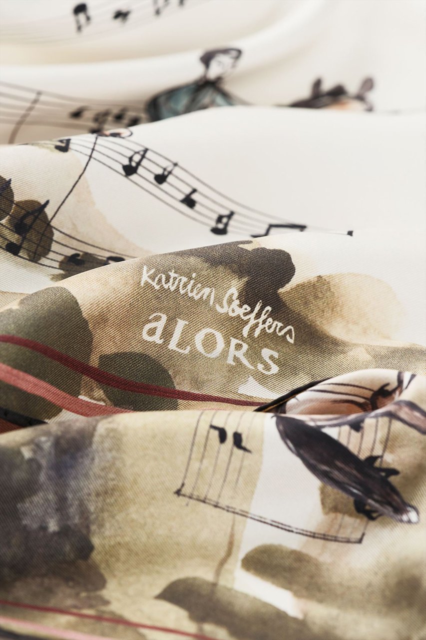 【アロー/aLORS】のCarre Cavaliers par Katrien Soeffers Cavaliers スカーフ 人気、トレンドファッション・服の通販 founy(ファニー) ファッション Fashion レディースファッション Fashion for Women ストール Soft & Warm Scarves マフラー・スヌード / 冬小物の定番 Scarves & Mufflers なめらか Smooth, Silky Texture イタリア Italy ウォーター Water シルク Silk, 100% Silk スカーフ Scarf, Neckwear ストール Stole, Wrap マフラー Scarf, Muffler モチーフ Motif, Design Theme エレガント 上品 Elegant 新作・新入荷 New Arrivals / New In other-5|ID: prp329100004771153 ipo3291000000034565269