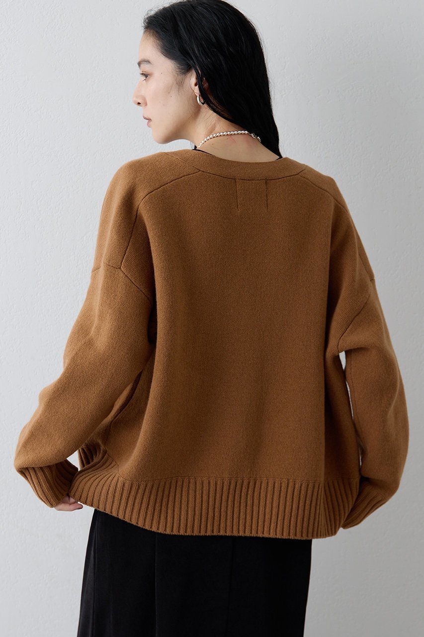 【ウィムガゼット/Whim Gazette】の【Drawing Numbers】接結ルーズVネックカーディガン 人気、トレンドファッション・服の通販 founy(ファニー) 　ファッション　Fashion　レディースファッション　Fashion for Women　トップス・カットソー　Cut & Sew Tops　ニット　Knit Tops & Sweaters　カーディガン・羽織り　Layered Style Cardigans　Vネックトップス　V-Neck Tops / V-Cut Neckline Shirts　カーディガン　Cardigan, Knitwear　シンプル　Simple, Minimal　バランス　Balance, Style Balance　ルーズ　Loose, Oversized　定番　Standard, Basic Item　other-3|ID: prp329100004771189 ipo3291000000035668353