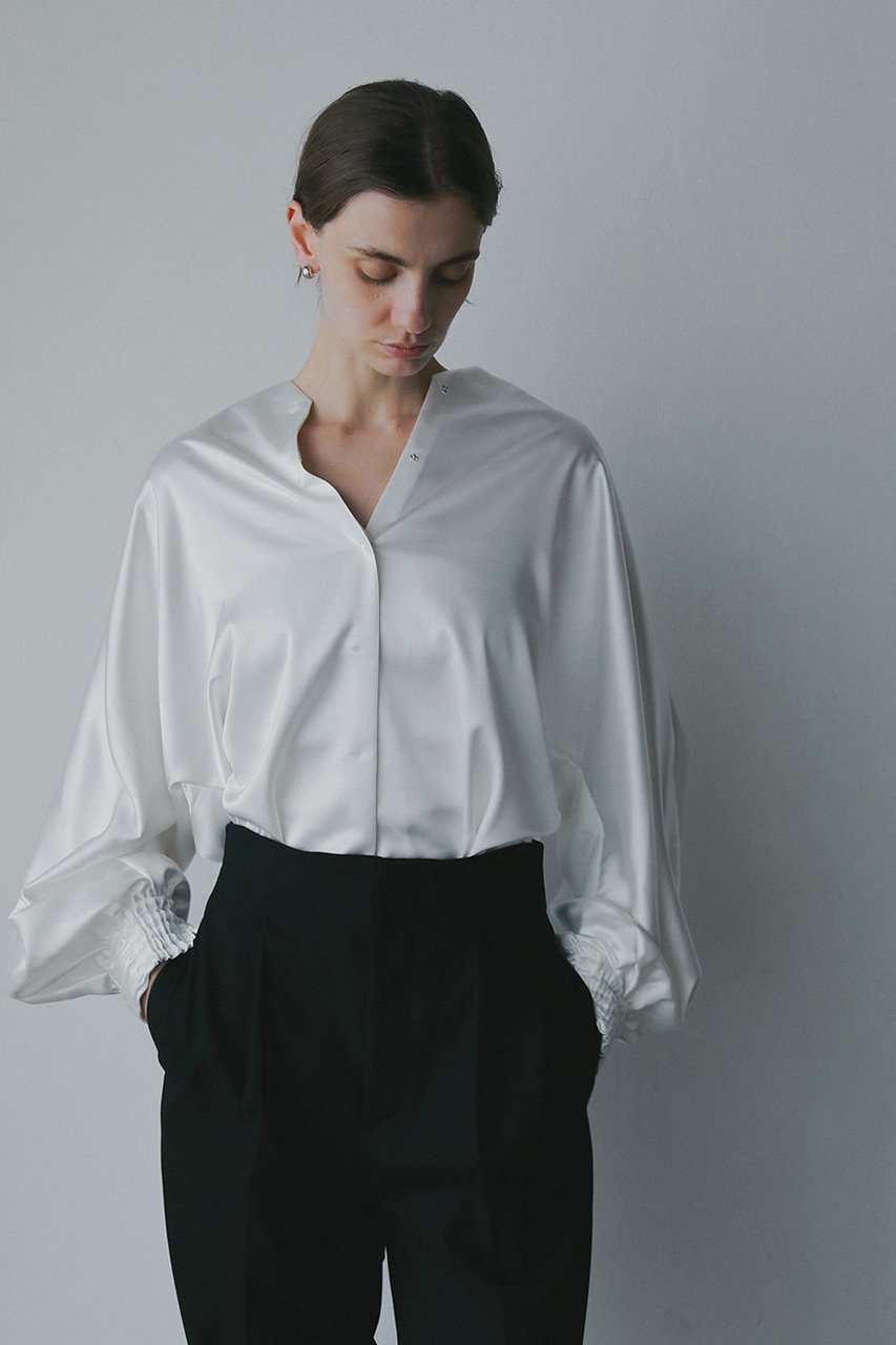 【ハー/HER.】の【11/20 12:00販売開始】サテンVネックブラウス 人気、トレンドファッション・服の通販 founy(ファニー) ファッション Fashion レディースファッション Fashion for Women トップス・カットソー Cut & Sew Tops シャツ・ブラウス・オフィスカジュアル Elegant Blouses & Button-Ups Vネックトップス V-Neck Tops / V-Cut Neckline Shirts サテン Satin, Glossy Fabric スリーブ Sleeve, Long Sleeve / Short Sleeve ロング Long, Long-Length 新作・新入荷 New Arrivals / New In other-3|ID: prp329100004772873 ipo3291000000034583769