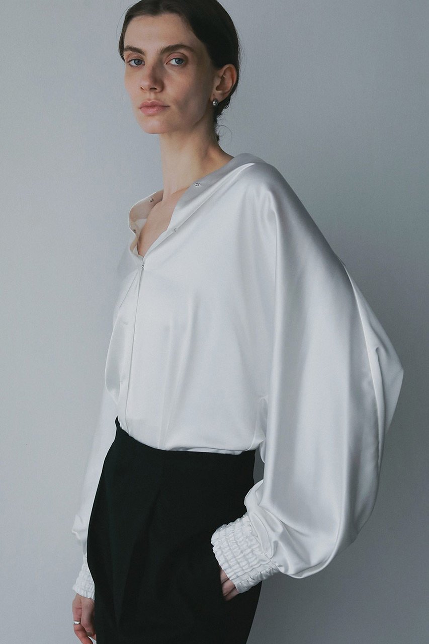 【ハー/HER.】の【11/20 12:00販売開始】サテンVネックブラウス 人気、トレンドファッション・服の通販 founy(ファニー) ファッション Fashion レディースファッション Fashion for Women トップス・カットソー Cut & Sew Tops シャツ・ブラウス・オフィスカジュアル Elegant Blouses & Button-Ups Vネックトップス V-Neck Tops / V-Cut Neckline Shirts サテン Satin, Glossy Fabric スリーブ Sleeve, Long Sleeve / Short Sleeve ロング Long, Long-Length 新作・新入荷 New Arrivals / New In other-5|ID: prp329100004772873 ipo3291000000034583771