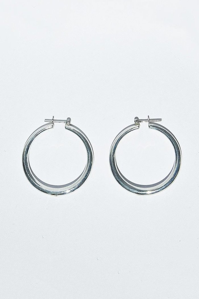 【ジジ/GIGI】のLuna authentic フープ 35mm インテリア・キッズ・メンズ・レディースファッション・服の通販 founy(ファニー) https://founy.com/ ファッション Fashion レディースファッション Fashion for Women ジュエリー Jewelry ファッションリング Fashion Rings イヤリング・フープ・ドロップタイプ Hoop, Drop & Clip Earrings 2026年 2026 イヤリング Earrings フォルム Silhouette, Form フープ Hoop, Hoop Earrings エレガント 上品 Elegant 夏 Summer 春 Spring S/S・春夏 SS, Spring/Summer, Warm Season |ID: prp329100004773569 ipo3291000000036129978