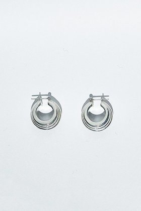 【ジジ/GIGI】 Luna layered ピアス人気、トレンドファッション・服の通販 founy(ファニー) ファッション Fashion レディースファッション Fashion for Women ジュエリー Jewelry ファッションリング Fashion Rings イヤリング・フープ・ドロップタイプ Hoop, Drop & Clip Earrings 2026年 2026 イヤリング Earrings シンプル Simple, Minimal テクスチャー Texture, Textured Fabric フォルム Silhouette, Form フープ Hoop, Hoop Earrings 夏 Summer 春 Spring S/S・春夏 SS, Spring/Summer, Warm Season |ID:prp329100004773570