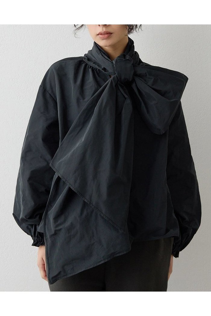 【ウィムガゼット/Whim Gazette】のメモリータフタボウブラウス インテリア・キッズ・メンズ・レディースファッション・服の通販 founy(ファニー) https://founy.com/ ファッション Fashion レディースファッション Fashion for Women トップス・カットソー Cut & Sew Tops シャツ・ブラウス・オフィスカジュアル Elegant Blouses & Button-Ups イタリア Italy スペシャル Special, Limited Edition スリーブ Sleeve, Long Sleeve / Short Sleeve フォルム Silhouette, Form ブルゾン Blouson, Bomber Jacket ボトム Bottoms, Lower Wear ロング Long, Long-Length 新作・新入荷 New Arrivals / New In |ID: prp329100004774336 ipo3291000000034604501