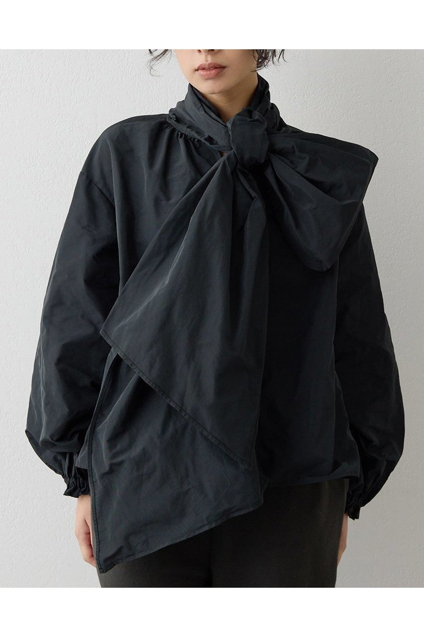 【ウィムガゼット/Whim Gazette】のメモリータフタボウブラウス インテリア・キッズ・メンズ・レディースファッション・服の通販 founy(ファニー) ファッション Fashion レディースファッション Fashion for Women トップス・カットソー Cut & Sew Tops シャツ・ブラウス・オフィスカジュアル Elegant Blouses & Button-Ups イタリア Italy スペシャル Special, Limited Edition スリーブ Sleeve, Long Sleeve / Short Sleeve フォルム Silhouette, Form ブルゾン Blouson, Bomber Jacket ボトム Bottoms, Lower Wear ロング Long, Long-Length 新作・新入荷 New Arrivals / New In ブラック|ID: prp329100004774336 ipo3291000000034604502