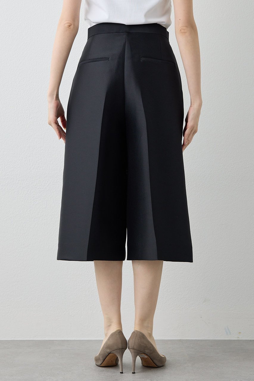 【ウィムガゼット/Whim Gazette】のシルキーハーフパンツ 人気、トレンドファッション・服の通販 founy(ファニー) 　ファッション　Fashion　レディースファッション　Fashion for Women　パンツ　Pants & Trousers　ショートパンツ・ハーフパンツ　High-Waisted & Relaxed Shorts　エレガント 上品　Elegant　ショート　Short, Short Length　シルク　Silk, 100% Silk　センター　Center, Center Line　ハーフ　Half, Half-Length　other-8|ID: prp329100004774338 ipo3291000000035772781