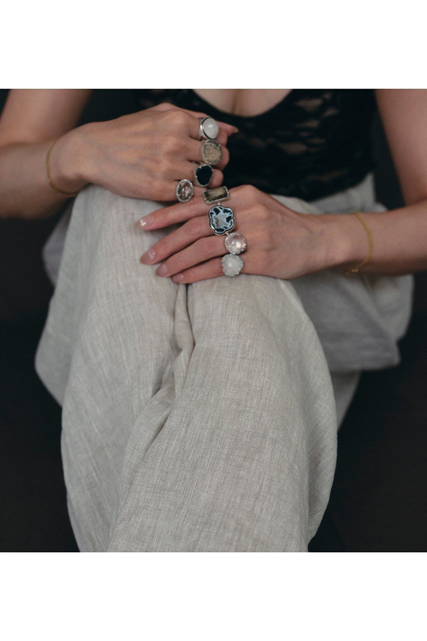 【アドリン ヒュー/Adlin Hue】のMoon Stone Canan リング 人気、トレンドファッション・服の通販 founy(ファニー) ファッション Fashion レディースファッション Fashion for Women シェイプ Shape, Slim Fit ストーン Stone, Gem-Like モダン Modern, Contemporary エレガント 上品 Elegant 新作・新入荷 New Arrivals / New In other-2|ID: prp329100004775349 ipo3291000000034614842