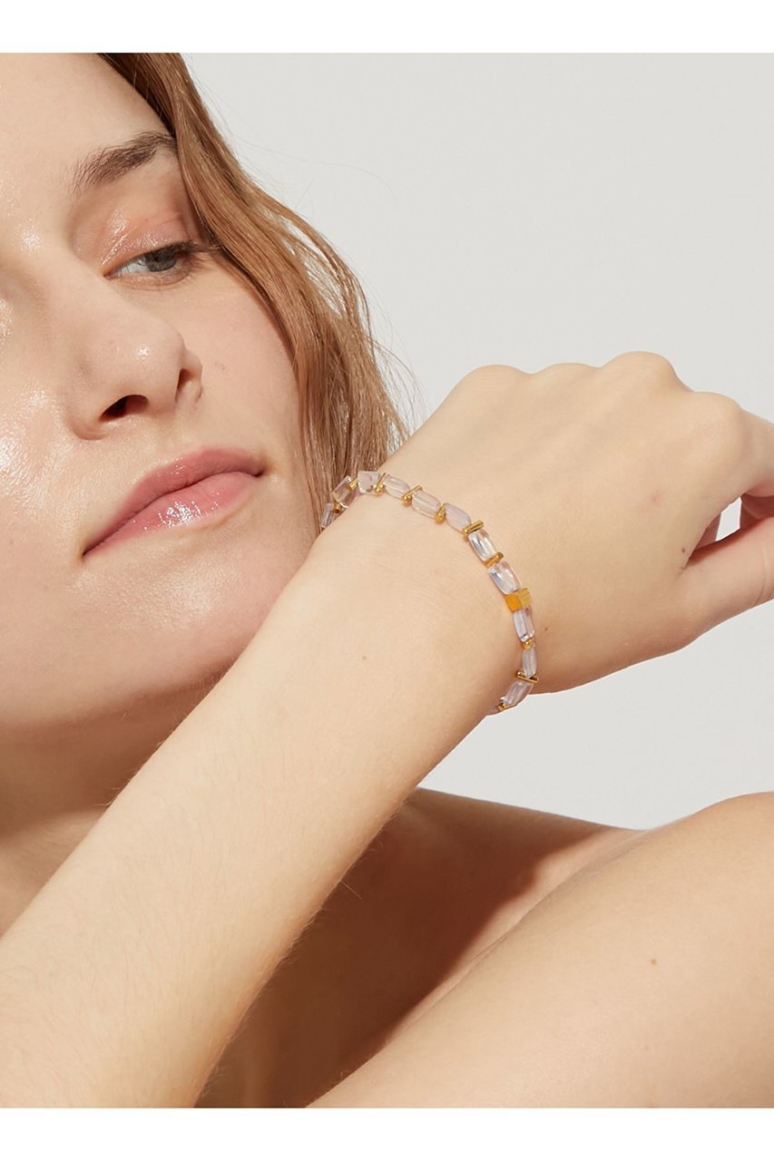 【アルティーダ ウード/ARTIDA OUD】の【11/27 0:00販売開始】amulette 「真実の愛を守りぬく」ラベンダーアメジスト ガムシェイプ ブレスレット 人気、トレンドファッション・服の通販 founy(ファニー) 　ファッション　Fashion　レディースファッション　Fashion for Women　ジュエリー　Jewelry　チェーン＆カフブレスレット　Cuff & Chain Bracelets　バングル・カフブレスレット　Bangles & Cuff Bracelets　シェイプ　Shape, Slim Fit　パープル　Purple, Violet　ブレスレット　Bracelet, Wristband　ラベンダー　Lavender　新作・新入荷　New Arrivals / New In　other-5|ID: prp329100004775354 ipo3291000000034614876