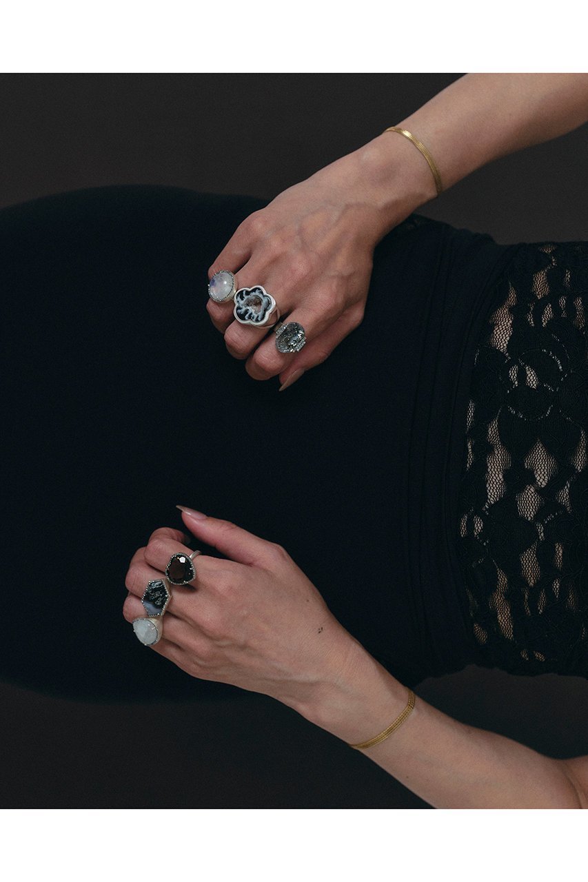【アドリン ヒュー/Adlin Hue】のMoon Stone Canan リング 人気、トレンドファッション・服の通販 founy(ファニー) 　ファッション　Fashion　レディースファッション　Fashion for Women　インド　Indian Textile　カッティング　Cutting Detail　シェイプ　Shape, Slim Fit　ストーン　Stone, Gem-Like　モダン　Modern, Contemporary　新作・新入荷　New Arrivals / New In　other-2|ID: prp329100004775368 ipo3291000000034614960