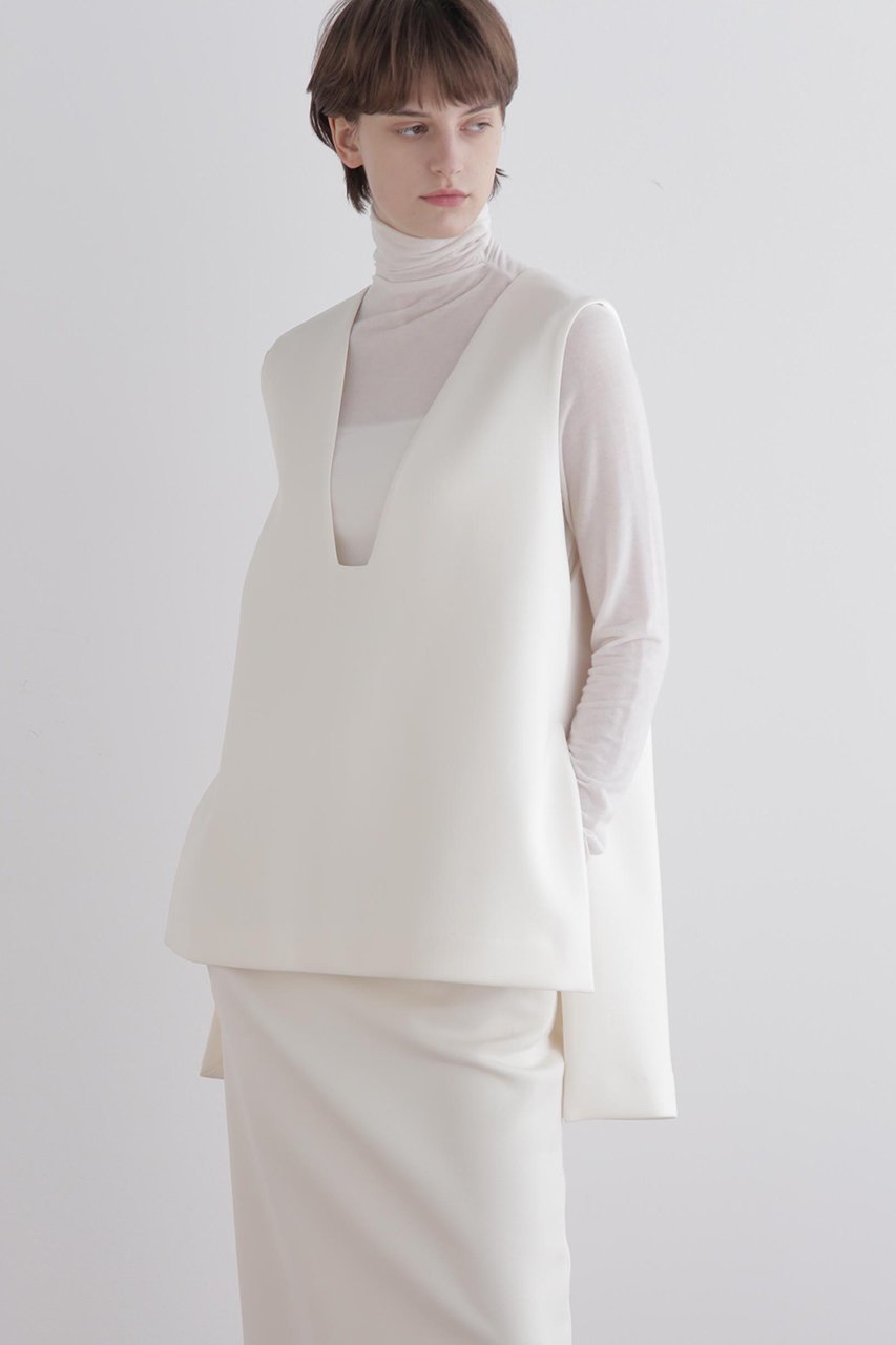 【ル フィル/LE PHIL】のスキューバーダンボールジレ 人気、トレンドファッション・服の通販 founy(ファニー) 　ファッション　Fashion　レディースファッション　Fashion for Women　アウター　Coat / Outerwear Collection　レディースジャケット・軽アウター　Jackets　おすすめ　Recommended / Our Picks　シンプル　Simple, Minimal　ジャケット　Jacket, Outerwear　スクエア　Square, Square Shape　スリット　Slit, Slit Detail　タートル　Turtleneck, Turtle Collar　ベスト　Vest, Waistcoat　ミックス　Mix, Mixed Style　モダン　Modern, Contemporary　エレガント 上品　Elegant　人気　Popular, Best Seller　再入荷　Restock / Back in Stock　other-2|ID: prp329100004775376 ipo3291000000034615017