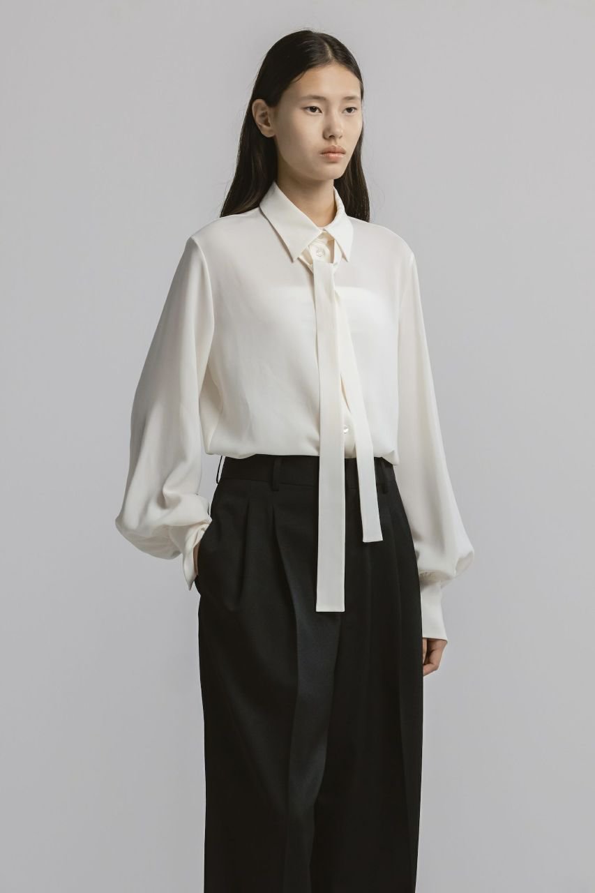 【チノ/CINOH】の【BLACK FORMAL】ボウタイ シャツ 人気、トレンドファッション・服の通販 founy(ファニー) 　ファッション　Fashion　レディースファッション　Fashion for Women　トップス・カットソー　Cut & Sew Tops　シャツ・ブラウス・オフィスカジュアル　Elegant Blouses & Button-Ups　2026年　2026　とろみ　Fluid, Flowy Fabric　インナー　Innerwear　クラシック　Classic, Timeless Style　ジャケット　Jacket, Outerwear　スリーブ　Sleeve, Long Sleeve / Short Sleeve　フェミニン　Feminine, Girly　リボン　Ribbon, Bow　ロング　Long, Long-Length　エレガント 上品　Elegant　夏　Summer　春　Spring　S/S・春夏　SS, Spring/Summer, Warm Season　other-7|ID: prp329100004775387 ipo3291000000034716230