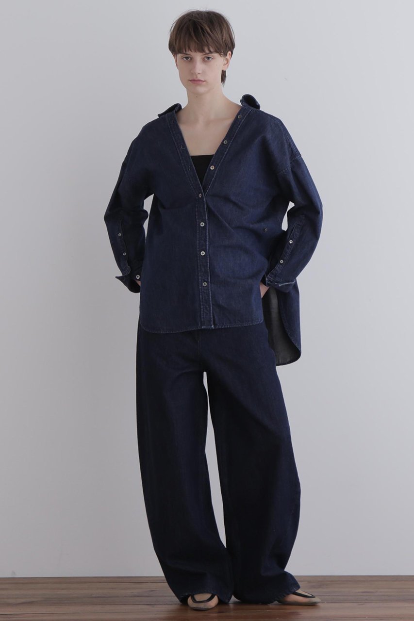 【ル フィル/LE PHIL】のオーバーサイズデニムブラウス 人気、トレンドファッション・服の通販 founy(ファニー) 　ファッション　Fashion　レディースファッション　Fashion for Women　トップス・カットソー　Cut & Sew Tops　シャツ・ブラウス・オフィスカジュアル　Elegant Blouses & Button-Ups　スタンダード　Standard, Basic　スポーティ　Sporty, Casual Athletic　スリット　Slit, Slit Detail　スリーブ　Sleeve, Long Sleeve / Short Sleeve　パターン　Pattern, Design Print　レギンス　Leggings, Stretch Pants　ロング　Long, Long-Length　再入荷　Restock / Back in Stock　other-3|ID: prp329100004775422 ipo3291000000034615384