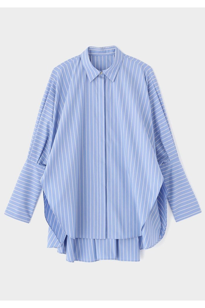 【ル フィル/LE PHIL】のオーバーサイズロングカフスシャツ2 インテリア・キッズ・メンズ・レディースファッション・服の通販 founy(ファニー) https://founy.com/ ファッション Fashion レディースファッション Fashion for Women トップス・カットソー Cut & Sew Tops シャツ・ブラウス・オフィスカジュアル Elegant Blouses & Button-Ups カフス Cuff Design スタンダード Standard, Basic ストライプ Stripe, Striped Pattern スリーブ Sleeve, Long Sleeve / Short Sleeve ロング Long, Long-Length |ID: prp329100004775423 ipo3291000000036130271