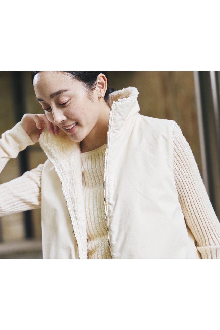 【プリスティン/PRISTINE】のタイプライターリバーシブルベスト 人気、トレンドファッション・服の通販 founy(ファニー) 　ファッション　Fashion　レディースファッション　Fashion for Women　アウター　Coat / Outerwear Collection　レディースジャケット・軽アウター　Jackets　コンビ　Combo, Combination Style　ジャケット　Jacket, Outerwear　タイプライター　Typewriter Fabric, Crisp Cotton　フェイクファー　Faux Fur, Imitation Fur　ベスト　Vest, Waistcoat　新作・新入荷　New Arrivals / New In　other-8|ID: prp329100004775452 ipo3291000000034615732