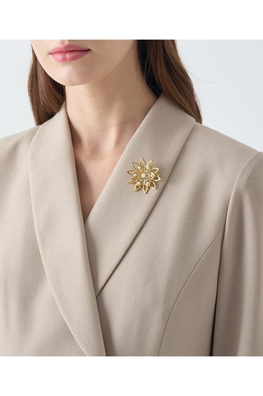 【アナイ/ANAYI】の【Eternal Line 2026】フラワーモチーフブローチ 人気、トレンドファッション・服の通販 founy(ファニー) 　ファッション　Fashion　レディースファッション　Fashion for Women　2025年　2025　2025-2026秋冬・A/W　Autumn/Winter 2025–26 AW25–26　オケージョン　Occasion Wear　ガラス　Glass, Glassware　ジャケット　Jacket, Outerwear　セレモニー　Ceremony　パーティ　Party, Party Style　パール　Pearl, Pearl Accent　フラワー　Flower, Floral　ブローチ　Brooch, Pin Brooch　モチーフ　Motif, Design Theme　ワーク　Workwear, Utility Style　エレガント 上品　Elegant　A/W・秋冬　Autumn/Winter　other-2|ID: prp329100004776476 ipo3291000000034626953