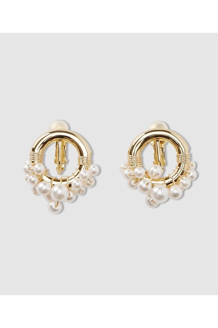 【アナイ/ANAYI】の【Eternal Line 2026】バブルパールイヤリング インテリア・キッズ・メンズ・レディースファッション・服の通販 founy(ファニー) https://founy.com/ ファッション Fashion レディースファッション Fashion for Women ジュエリー Jewelry ファッションリング Fashion Rings イヤリング・フープ・ドロップタイプ Hoop, Drop & Clip Earrings 2026年 2026 イヤリング Earrings オケージョン Occasion Wear バランス Balance, Style Balance パーティ Party, Party Style パール Pearl, Pearl Accent フェミニン Feminine, Girly フープ Hoop, Hoop Earrings 夏 Summer 春 Spring S/S・春夏 SS, Spring/Summer, Warm Season |ID: prp329100004776481 ipo3291000000035668726