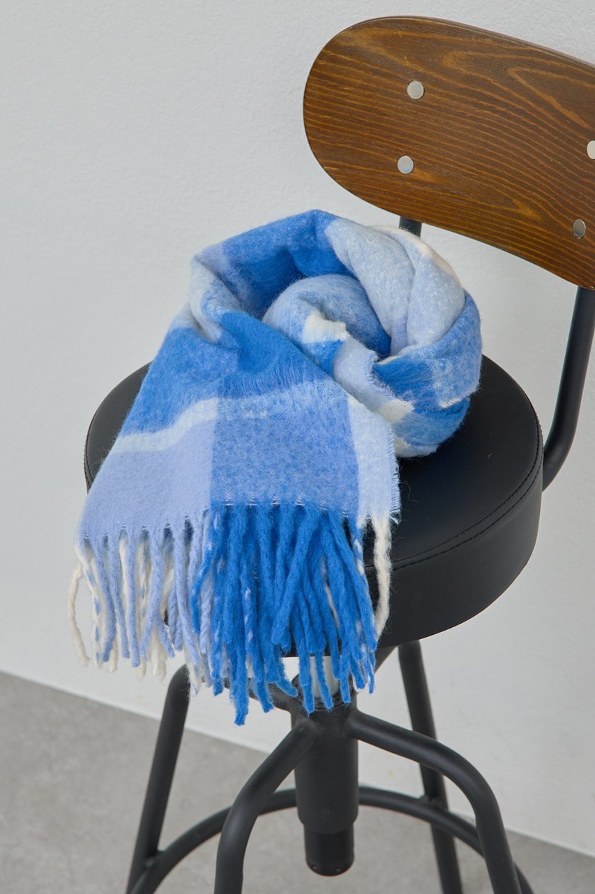 【ガリャルダガランテ/GALLARDAGALANTE】のブークレーチェックストール 人気、トレンドファッション・服の通販 founy(ファニー) 　ファッション　Fashion　レディースファッション　Fashion for Women　ストール　Soft & Warm Scarves　マフラー・スヌード / 冬小物の定番　Scarves & Mufflers　ストール　Stole, Wrap　チェック　Check, Plaid, Tartan　マフラー　Scarf, Muffler　エレガント 上品　Elegant　新作・新入荷　New Arrivals / New In　防寒　Cold Protection, Winter-Ready　other-2|ID: prp329100004776503 ipo3291000000034627162