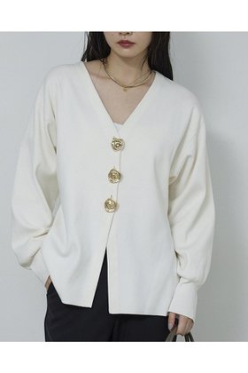 【ガリャルダガランテ/GALLARDAGALANTE】のビジューVネックカーディガン 人気、トレンドファッション・服の通販 founy(ファニー) ファッション Fashion レディースファッション Fashion for Women トップス・カットソー Cut & Sew Tops ニット Knit Tops & Sweaters カーディガン・羽織り Layered Style Cardigans Vネックトップス V-Neck Tops / V-Cut Neckline Shirts カーディガン Cardigan, Knitwear ビジュー Bijou, Jewel-like Accent 新作・新入荷 New Arrivals / New In |ID:prp329100004776508