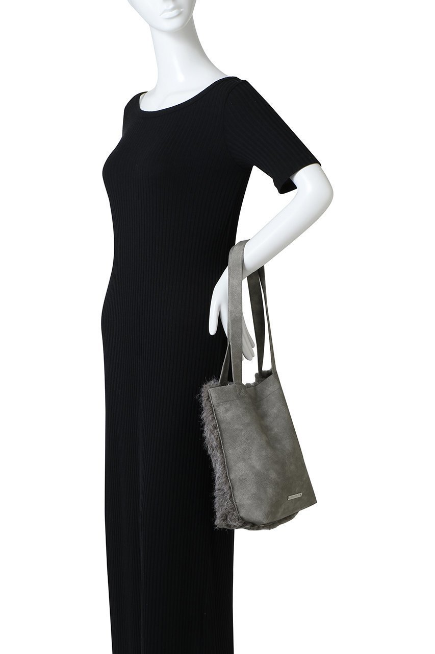 【プランク プロジェクト/PRANK PROJECT】のフェイクファートートバッグ 人気、トレンドファッション・服の通販 founy(ファニー) 　ファッション　Fashion　レディースファッション　Fashion for Women　バッグ　Bags　ウォーム　Warm Fabric　フェイクファー　Faux Fur, Imitation Fur　フォルム　Silhouette, Form　プレーン　Plain, Simple　リバーシブル　Reversible, Two-Sided　新作・新入荷　New Arrivals / New In　旅行　Travel　A/W・秋冬　Autumn/Winter　other-2|ID: prp329100004776532 ipo3291000000034627445