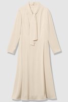 【アナイ/ANAYI】の【Eternal Line 2026】トリアセサテンボウタイ ワンピース 人気、トレンドファッション・服の通販 founy(ファニー) ファッション Fashion レディースファッション Fashion for Women ワンピース Dresses チュニック Tunic Tops & Dresses 2025年 2025 2025-2026秋冬・A/W Autumn/Winter 2025–26 AW25–26 エレガント 上品 Elegant ジャケット Jacket, Outerwear セットアップ Set-Up, Coordinated Outfit チュニック Tunic, Long Top フレア Flare, Flared ボウタイ Bow Tie, Neck Bow ロング Long, Long-Length 吸水 Absorbent, Quick-Dry A/W・秋冬 Autumn/Winter |ID:prp329100004776552